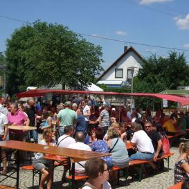 Zwiebelkuchen als Magnet für einen gelungenen Tag